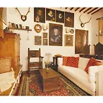 The Old Tower House Apartment *