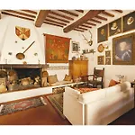 The Old Tower House Apartment *
