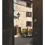 The Old Tower House Apartment
